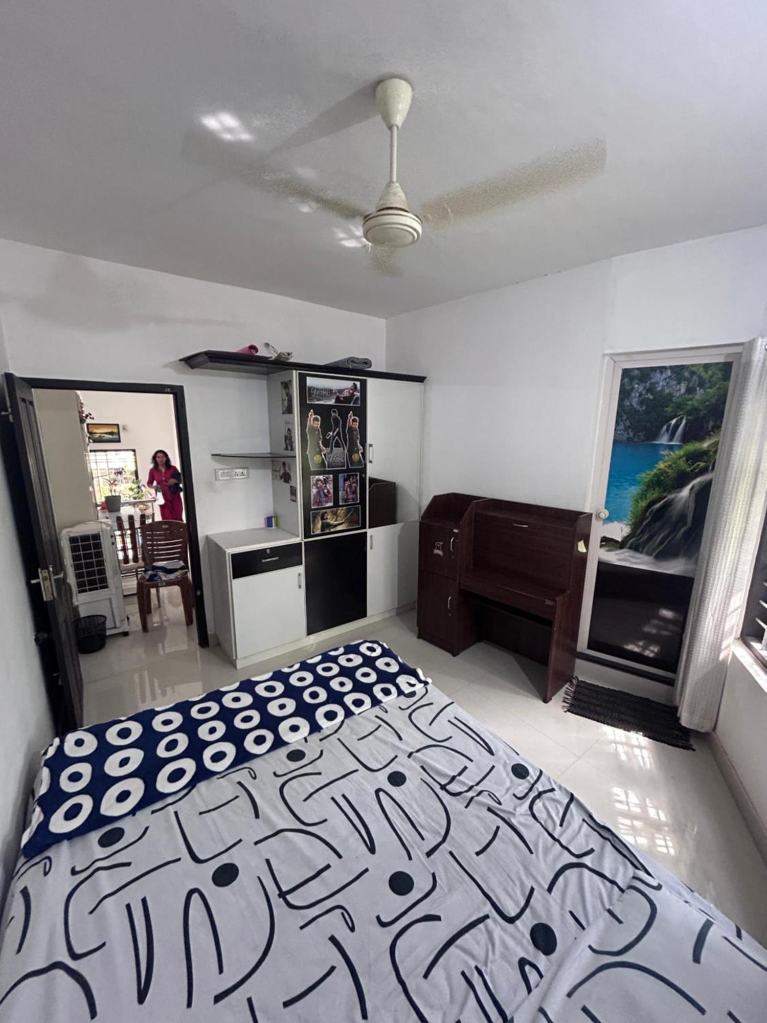 Chaithritha Ladies Homestay Thiruvananthapuram Buitenkant foto